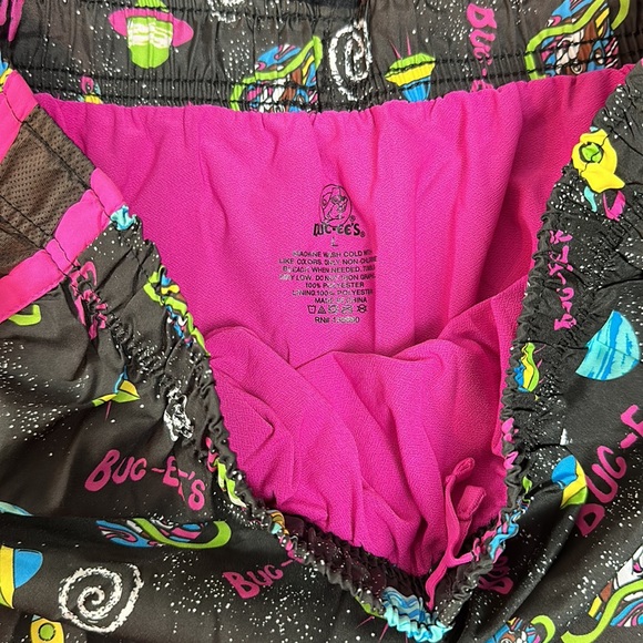 Buccees large space shorts NEW - Picture 2 of 5